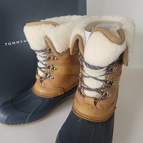 Tommy Hilfiger Rusteen boot Rain-snow Color Dark Natural size 8 New With Box - Picture 10 of 13